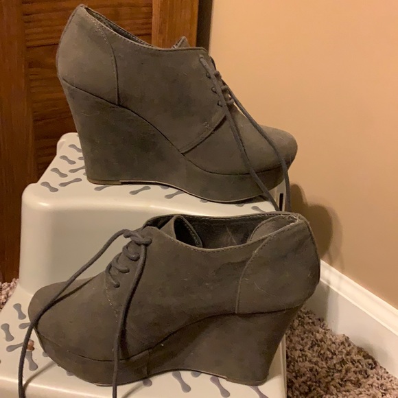 Great gray platform Oxford’s - Picture 1 of 4